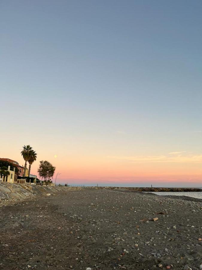 Chery Holiday Home Riva Ligure Kültér fotó